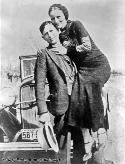 Klofta - Bonnie i Clyde, 1933
#historia #kryminalistyka 
#historycznefotki / nowy tag