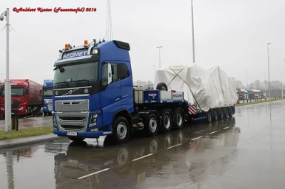 dr_gorasul - Dziś na trasie widziałem Volvo FH 8x4 od Bedmetu jadące bez naczepy. Rob...