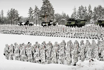 mrpeppard - #starwars #wojsko #finlandia #ciekawostki

Nowe zdjęcie z VIII epizodu ...