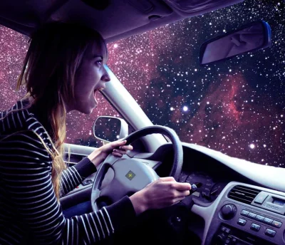 -pafel - Tak widzę #rozowypasek za kierownicą, jakby samotnie dryfowaly po galaktyce....