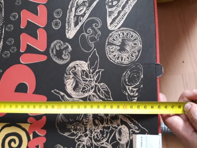 piwuch - #maxipizza w #krakow rozmiar 45 cm to tak na prawdę 42. Wspomnianych 45 nie ...