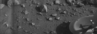 d.....4 - Pierwsze zdjęcie przesłane z powierzchni Marsa. Na zdjęciu widać też część ...
