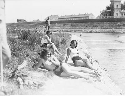 pieczarrra - Garść zdjęć z lat 30. z plaży Towarzystwa Uniwersytetu Robotniczego w Kr...
