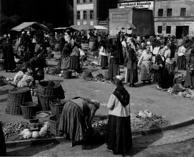 B.....a - Racibórz, handel na targowisku.
1925-1939
#raciborz #slask #starezdjecia