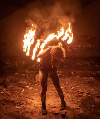 wasyl0 - Fireshow. Wachlarze ogniowe.
#fotografia #aparat #zdjecia #art #fireshow