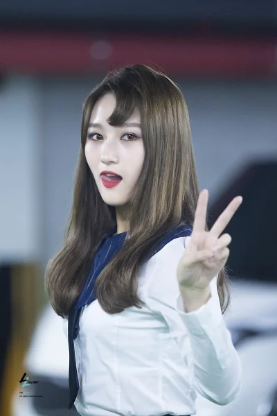 XKHYCCB2dX - #siyeon #dreamcatcher 
#koreanka