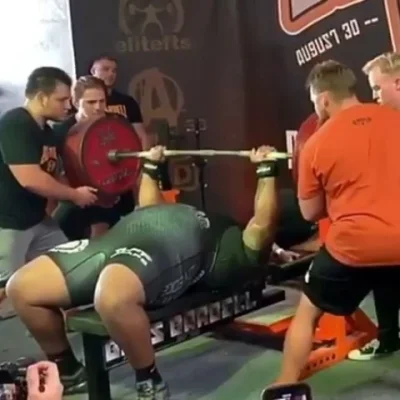 axaha - Nowy ATWR (All-Time-World-Record) w wyciskaniu leżąc Juliusa Maddoxa (335.5kg...