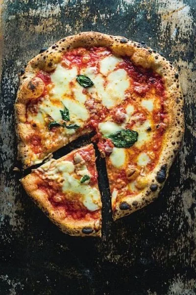 karolinamnl95 - Kto się chce nauczyć jak robić
prawdziwą włoską pizzę?

Danie jest...