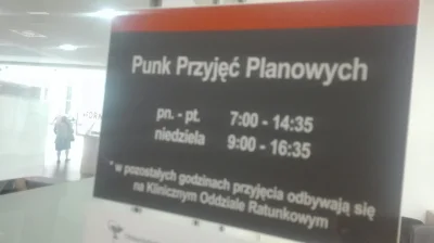 Soultronik - Chaos w Akademii Medzycznej w Gdańsku od samego wejścia. Punk not dead!
...