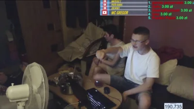 Korasek - Wczoraj zdrowo prychnąłem śmiechem jak zobaczyłem niepełnosprawnego umysłow...