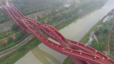 Zdejm_Kapelusz - Lucky Knot Bridge, Changsha, China.

#inzynieria #chiny #ciekawost...