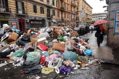 dinozu - parafrazując sytuacja jest stabilna tylko pora roku inna. W socjalistycznym ...