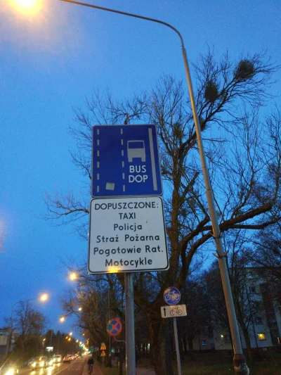 kendi - Niby na warszawskiej miał być pierwszy bus pas dla motocykli, a dzisiaj na Bu...