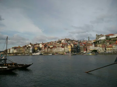 polik95 - Fejsbuk przypomnial mi, ze dzis mija rok od pierwszej wizyty w Porto i Lizb...