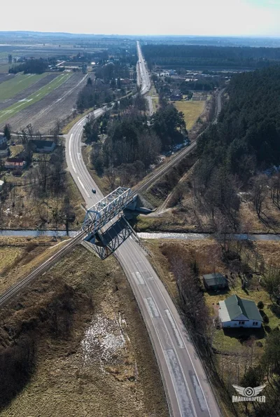 faramka - Wólka Orłowska - jedyne miejsce w Polsce, gdzie most kolejowy i drogowy krz...