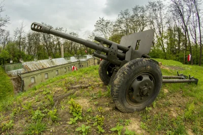 Traviu - Trzeba trochę odchamić tag. Polecam Fort Swoszowice w #krakow 

Bardzo fajne...