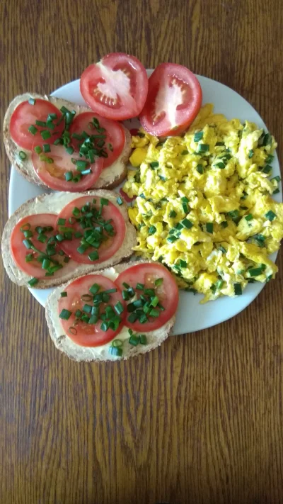 specjaltohu - Taka jajecznica dzisiaj
#jajecznica #sniadanie #gotujzwykopem