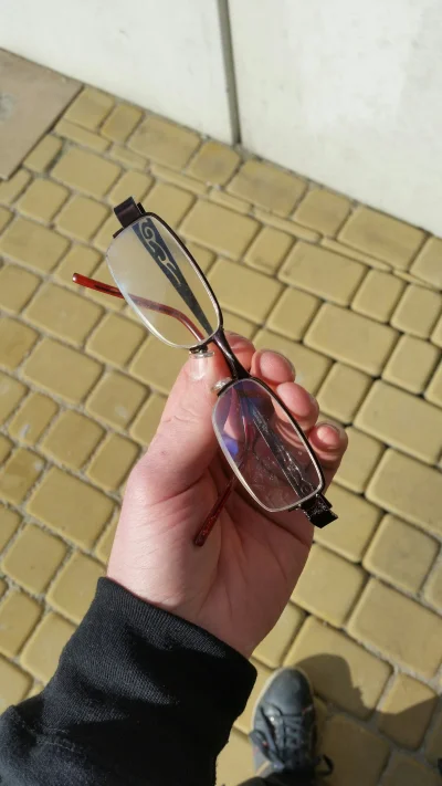 NieNajgorzej - Znalazłem okulary przy ulicy puławskiego. Może są własnością kogoś z w...