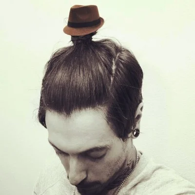 Vladimir_Kotkov - @localgoodness: kup sobie taki kapelusik na włosy to każda będzie T...
