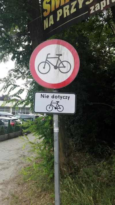 Miszelek - Pytanie egzaminacyjne: czy można tutaj wjechać rowerem?
#heheszki #rower