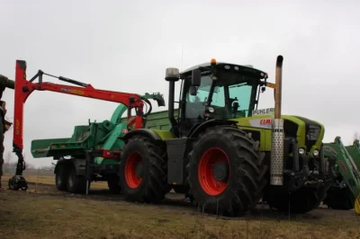 hqvkamil - Claas Xerion 3800 Trac VC

#traktorboners