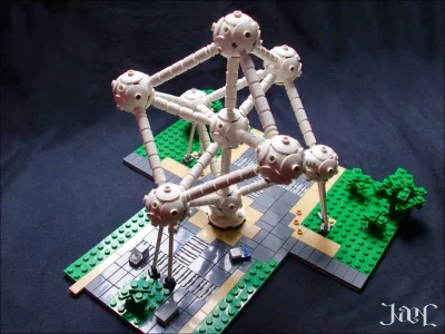 adzik7 - Brukselskie Atomium zbudowane z klocków Lego ( ͡° ͜ʖ ͡°)

#lego #bruksela