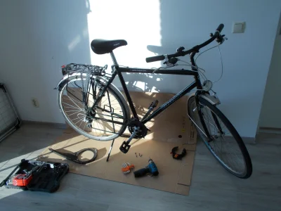 geuze - Trudne początki domowego serwisowania roweru są xD Miałem tylko wymienić klam...