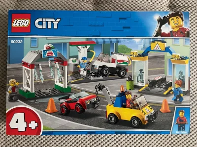 sisohiz - #legosisohiz #lego

#21 zestaw to: "LEGO 60232 City - Centrum motoryzacyj...