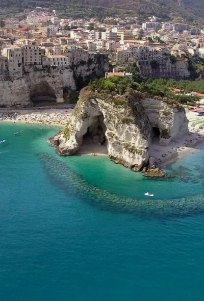 m.....s - to tylko raj na ziemi... przewijaj dalej 
Calabria, Italia
#eartporn #fot...