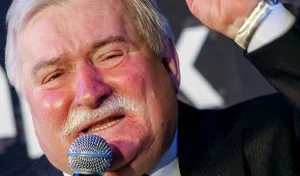 Zibi80 - @lechwalesa: Po prostu wystąp do sądu lustracyjnego o ponowne zweryfikowanie...