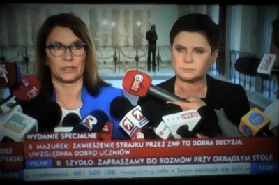 Klara_Polzl - Ani Szydło, ani Mazurek nie wiedziała jak komentować decyzję nauczyciel...