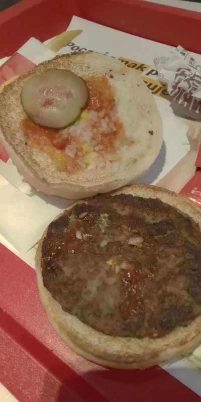 EkskoN - Moja parodia hamburgera z Maka xD #jedzenie #jedzzwykopem #phaxidieta #gotuj...