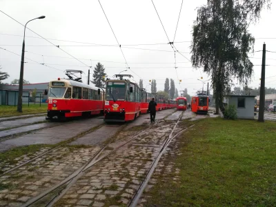 sylwke3100 - Taka fotka z placu gliwickiej zajezdni tramwajowej w której wczoraj odby...
