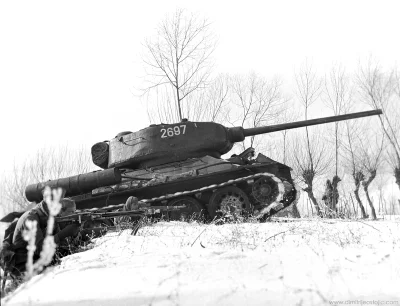 khurghan - Jugosławiański T-34 używany w latach 60-70

#tankporn <- pod tym tagiem ...