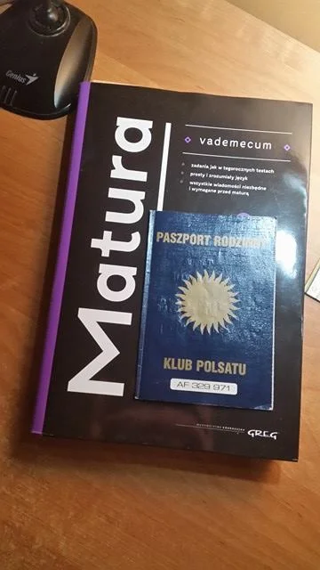 WilecSrylec - O Gurwa co ja znalazłem w papierach rodzinnych xDDD
#paszportpolsatu #...