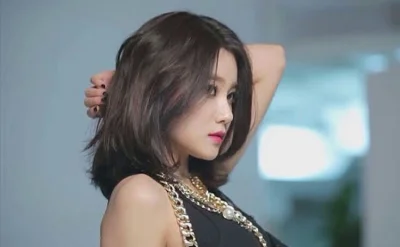 MiroslawWypok - #yuna #aoa
#koreanka