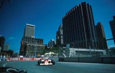 tatwarm - #f1classic #f1 #carboners #fotografia 

_GP Detroit 86 - Alain Prost*_

...