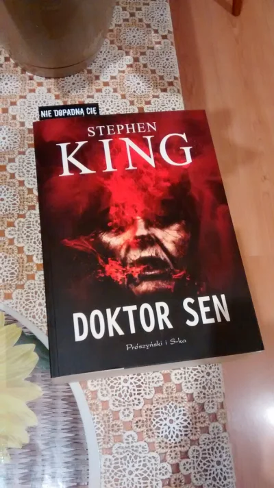 wujeklistonosza - Zabieram się do czytania na wieczór 

#king #stephenking #lsnienie ...