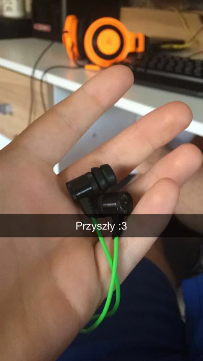 divmxnd - Dzisiaj przyszły mi #sluchawki #razer #hammerhead i mam wrażenie ze cos jes...