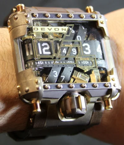 Piromanx - Jeśli chodzi o zegarki to ten mi się zajebiście podoba, ale drogi jak chol...
