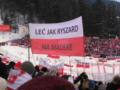 C.....u - Czemu do cholery ludzie bazgrzą na polskiej fladze nazwy swoich miejscowośc...