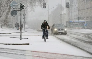 Jossarian - Rzeczywiście śniegu mają tyle, ze prawie na wysokość opony rowerowej.
Ja...