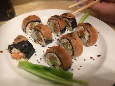 katarzynkaN - #keto sushi bez ryzu - ze zmielonym kalafiorem :) wyszlo super, duzo le...