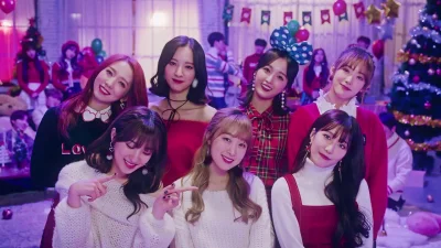 XKHYCCB2dX - #wjsn #gif 
#koreanka