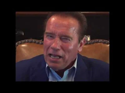 Majk_ - Arnold Schwarzenegger masakruje Donalda Trumpa, pomarańczowego debila z menta...