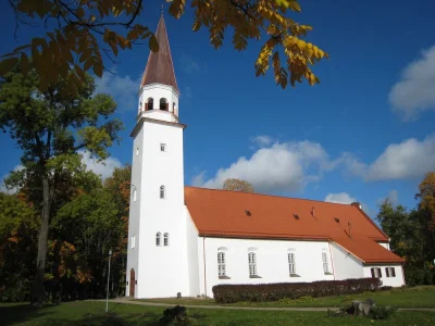 johanlaidoner - Kościół Luterański w Siguldzie (Łotwa). Większość Łotyszy jest Lutera...