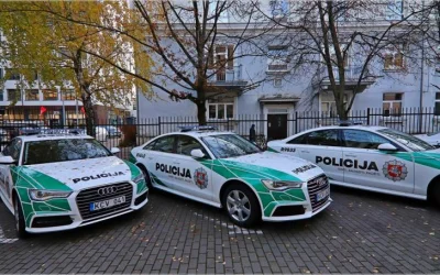 deskjetodhp - Audi A6 litewskiej policji.
Policja z Litwy, Łotwy i Estonii jest bard...