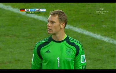 handsomejack - Manuel Neuer po emigracji do Argentyny i zdjęciu munduru.
#mecz