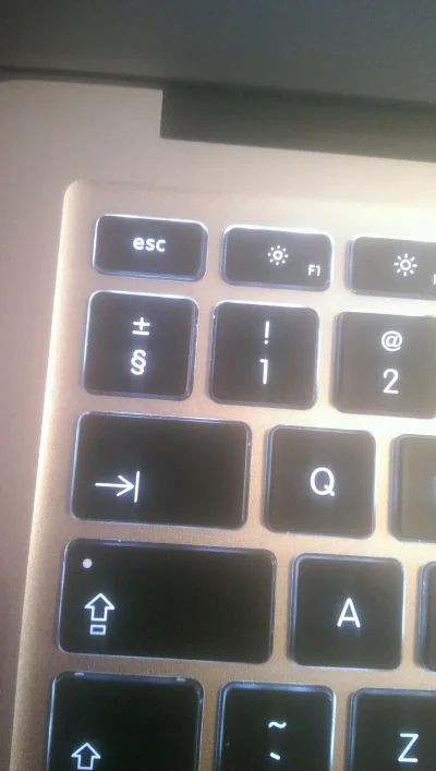 tusk - Wiecie że w klawiaturach #apple nie trzeba wciskać żadnego dodatkowego przycis...