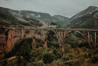 dkornas - Đurđevića Tara, północna Czarnogóra. 365m długości, 170m nad rzeką. Świetny...